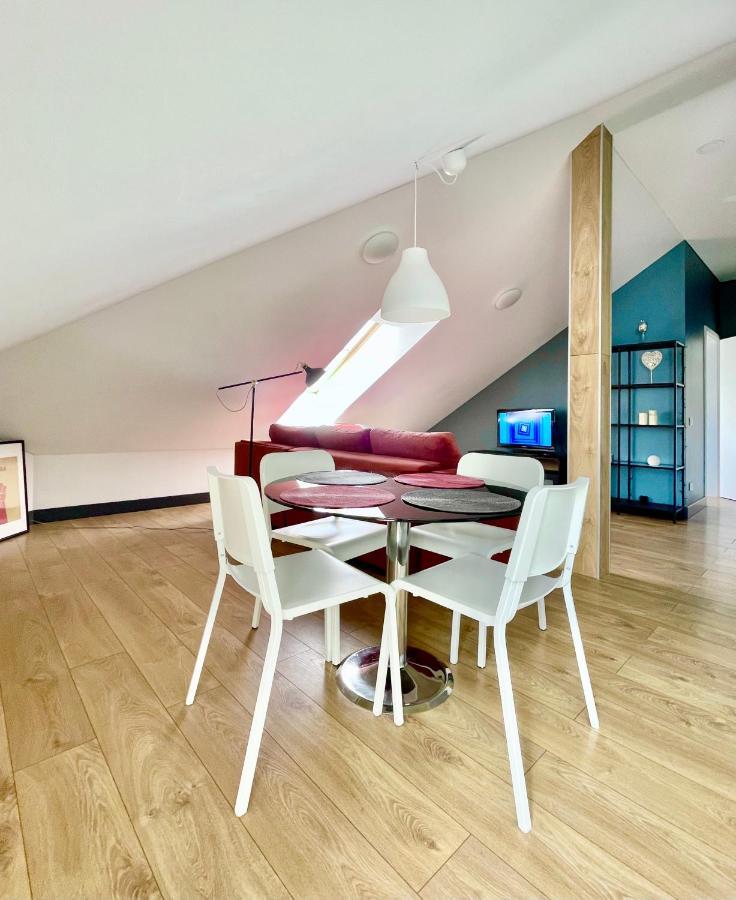 Sky Apartments Каунас Екстериор снимка