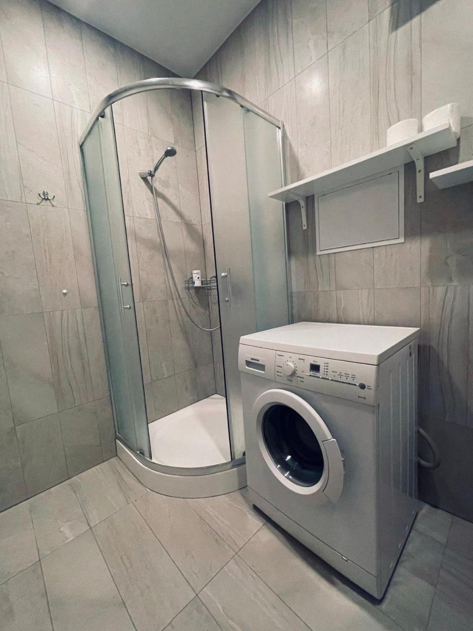 Sky Apartments Каунас Екстериор снимка