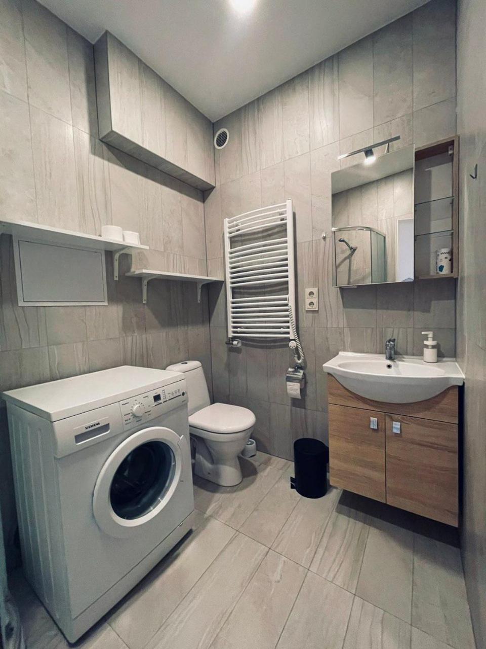 Sky Apartments Каунас Екстериор снимка